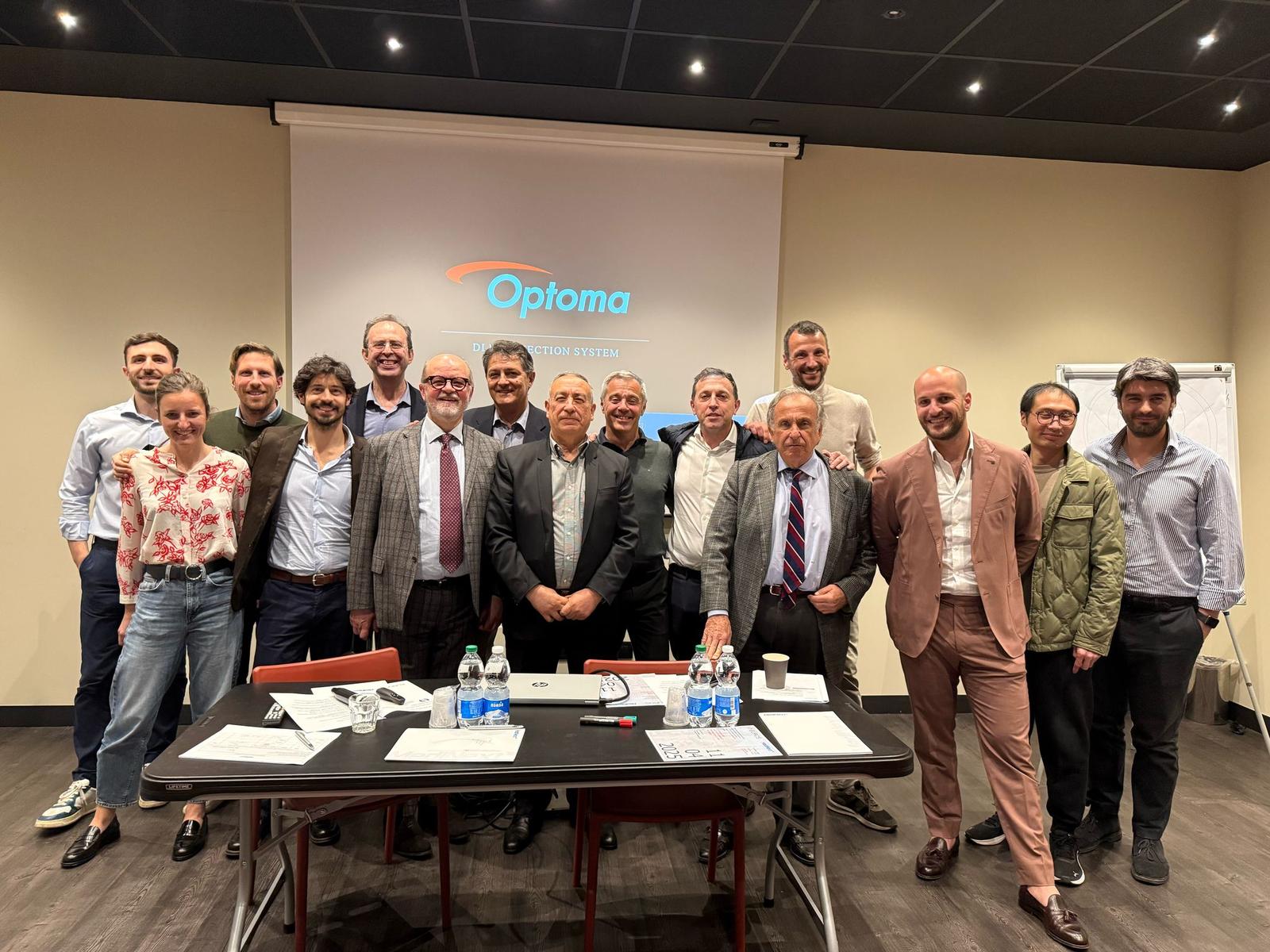 Tecnica Bipolare MIB: Successo per il Primo User Meeting italiano con una Faculty d’eccellenza